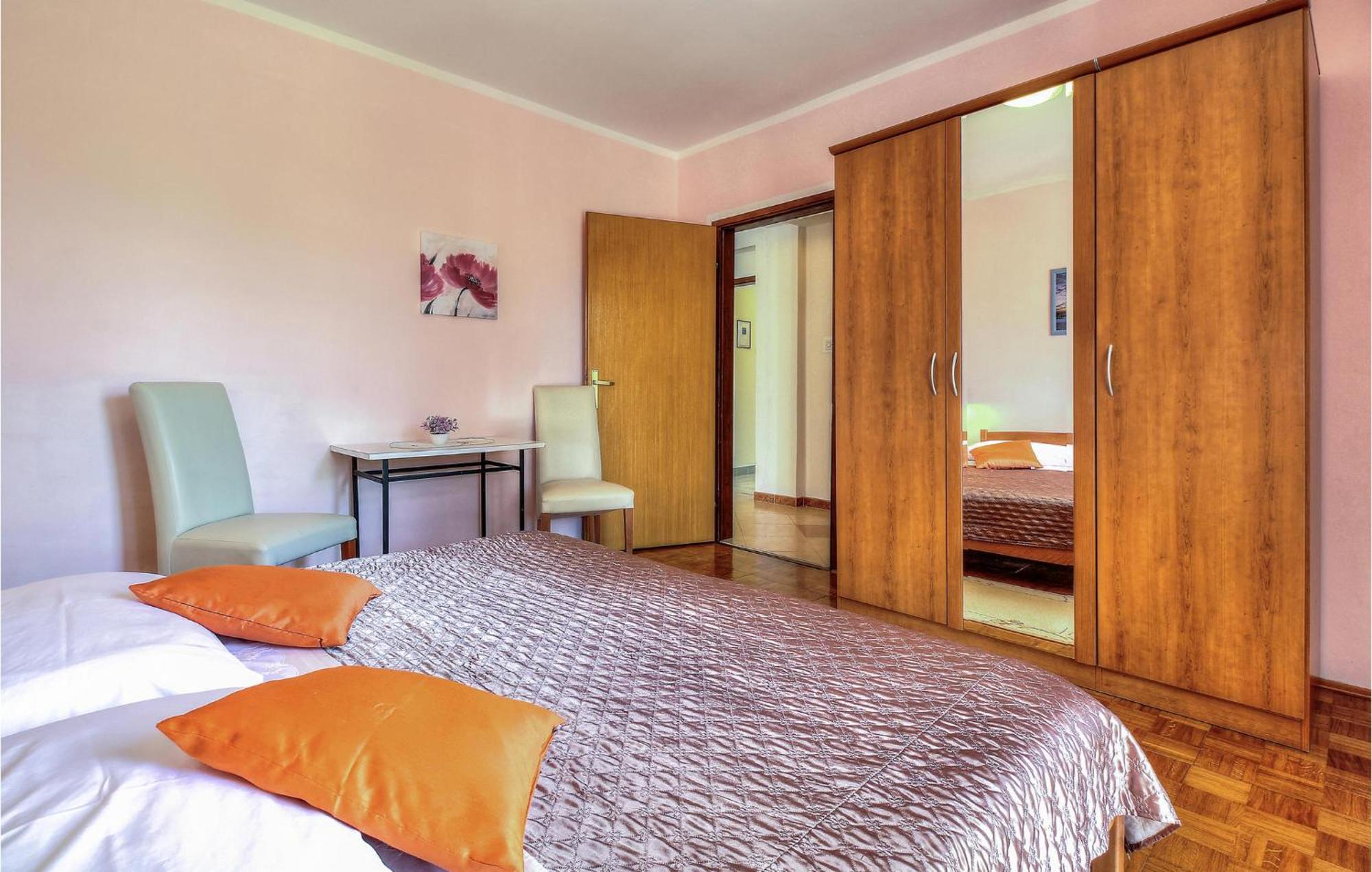 Amazing Apartment In Porec With Wifi Eksteriør bilde