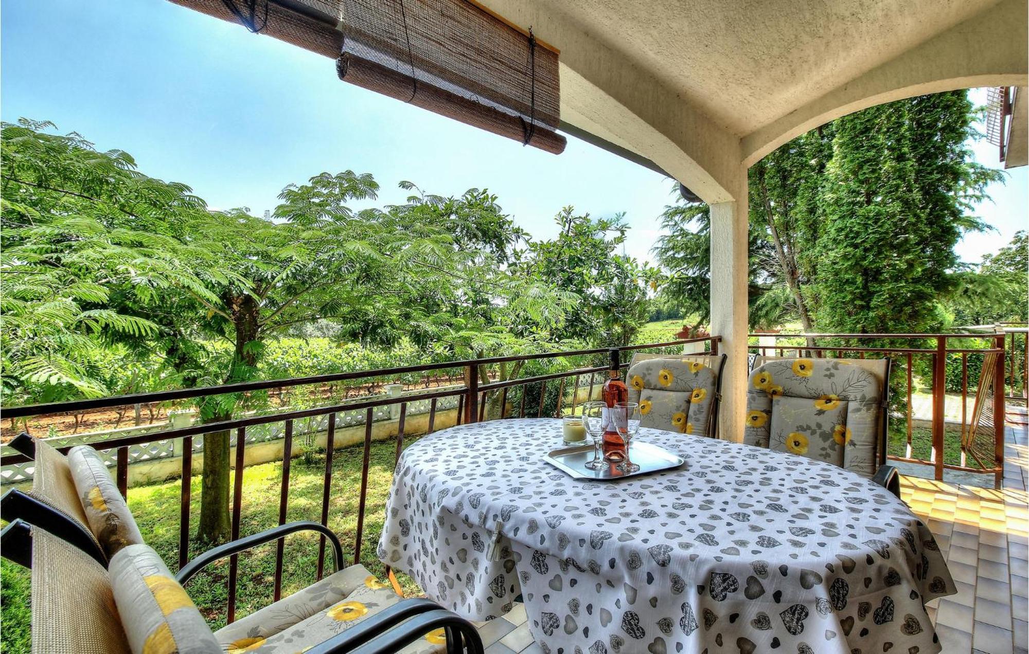 Amazing Apartment In Porec With Wifi Eksteriør bilde