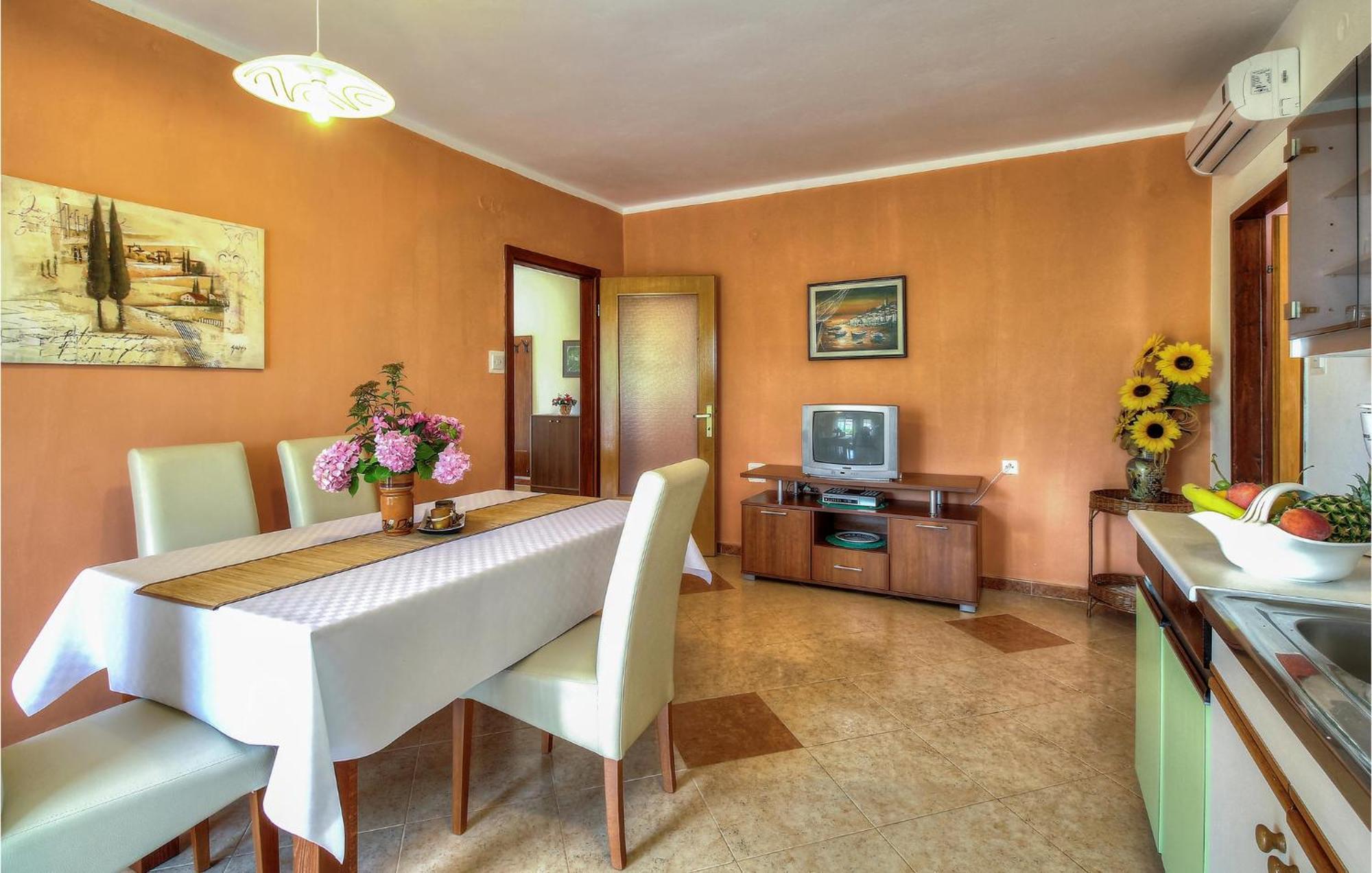 Amazing Apartment In Porec With Wifi Eksteriør bilde