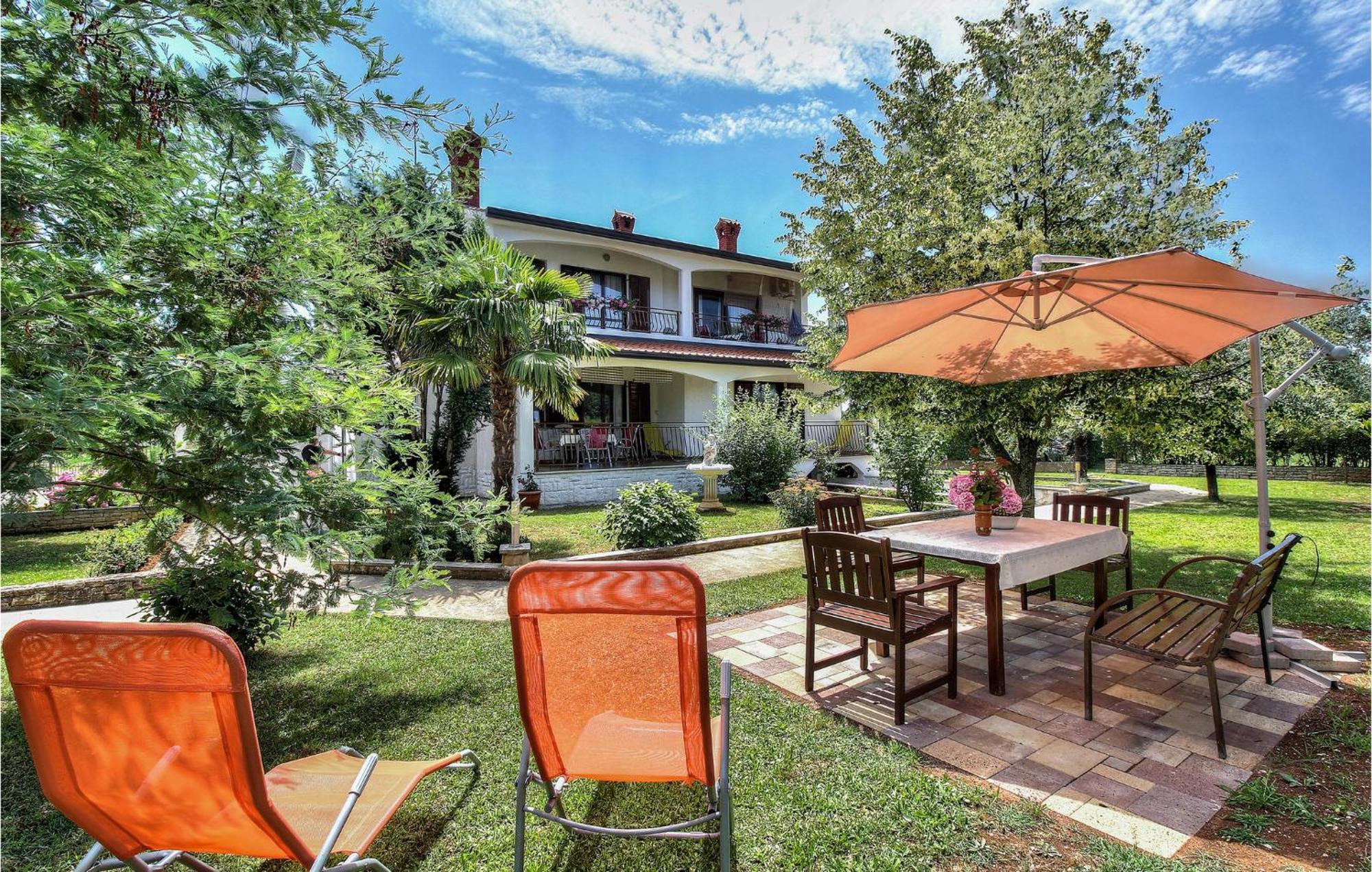 Amazing Apartment In Porec With Wifi Eksteriør bilde